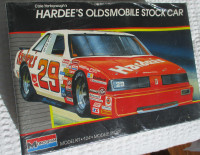 87 Monogram  the Late Cale Yarborough 1/24  Hardee's Olds Model