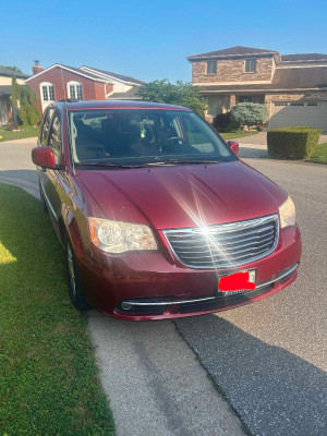 2013 Chrysler Town & Country