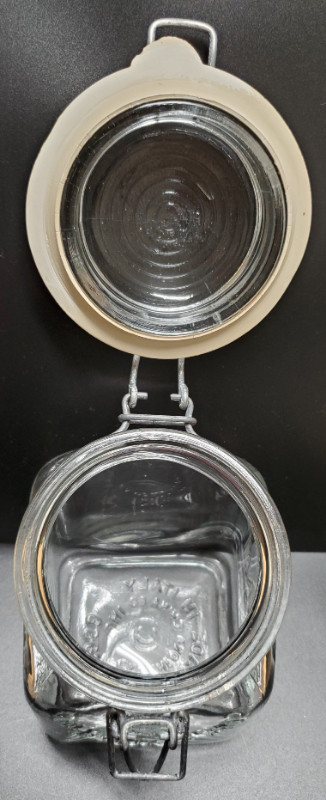 Vintage Peace Plenty 1879 1 Quart Jar in Arts & Collectibles in Prince Albert - Image 4