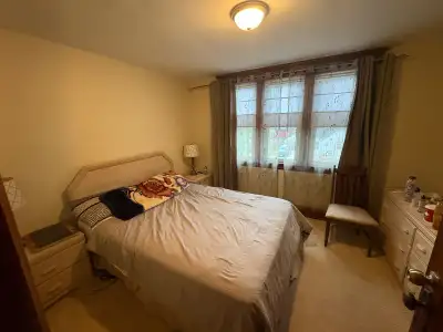 Private room for rent in desirable location. One bedroom available for rent near Highbury Canco. 2 s...