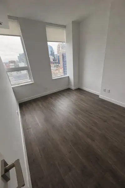 Renting out a one bedroom with private bath in my 2bed 2bath apartment downtown Calgary on a month t...