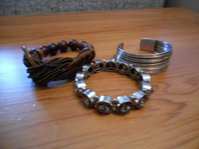 Bracelets pour petit poignet dans Bijoux et montres  à Ville de Québec