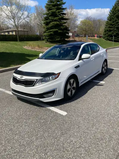 Réduction de prix 4900$ L’essence coûte cher??? Jusqu’à 900km avec un plein* Voiture entretenue minu...