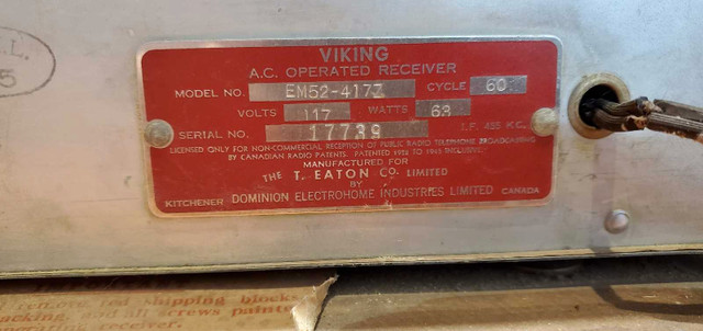 Viking Model 47 - 43 vintage tube radio - does not work in Arts & Collectibles in Thunder Bay - Image 2