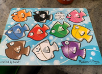 Melissa & Doug Fish Colors Mix 'n Match wooden Peg Puzzle 10 pcs