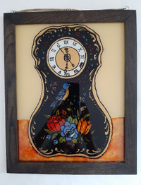 Horloge sur Vitrail sur Cadre en bois avec chaîne 33x40x2 cm