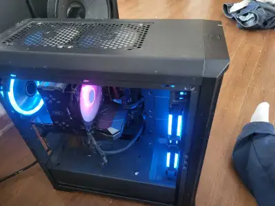Gaming pc works great no issues