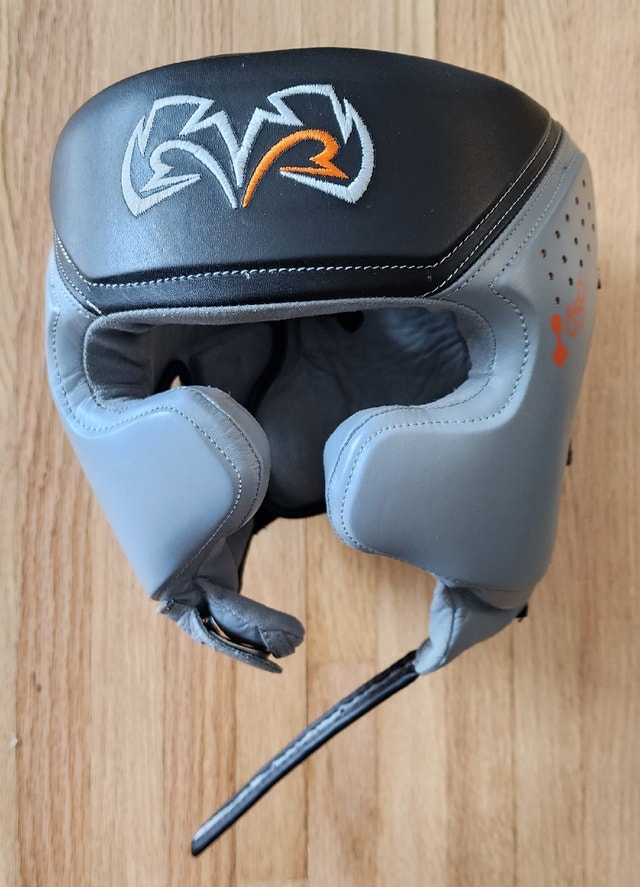 Rival Boxing/MMA Gear Exercise Equipment Regina Kijiji