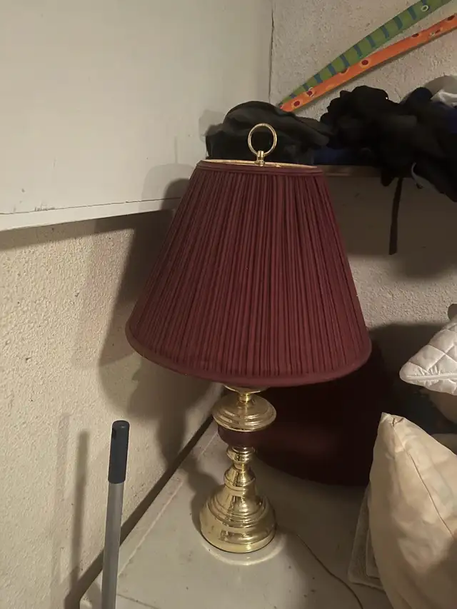 Antique Lamps and Shades in Indoor Lighting & Fans in Mississauga / Peel Region - Image 3