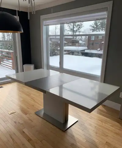 Table blanche avec rallonge intégrée – pied central, View more