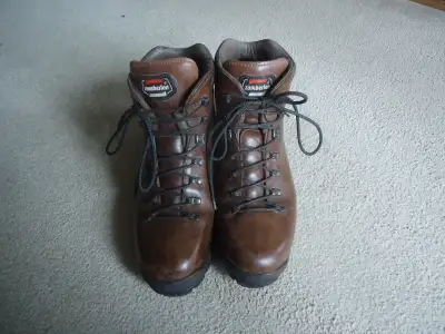 Zamberlan Men's 11/46 Hiking Boots/Bottes de Randonnée, View more