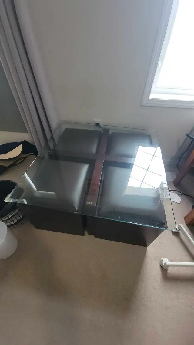 Glass Table63826837760641122