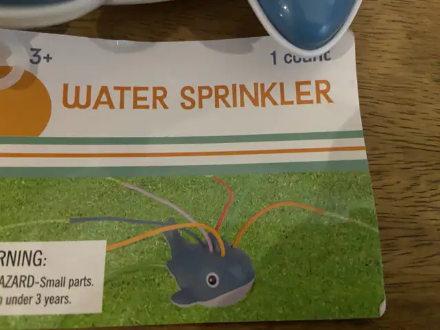 New Water Sprinkler Shark in Toys & Games in Oshawa / Durham Region - Image 4