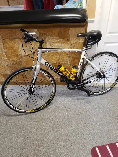 Giant Defy touring road bike, View more