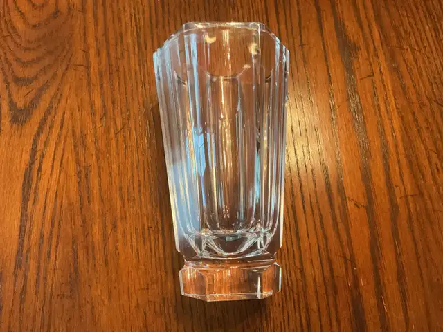 Lead crystal vase signed64840217641859122
