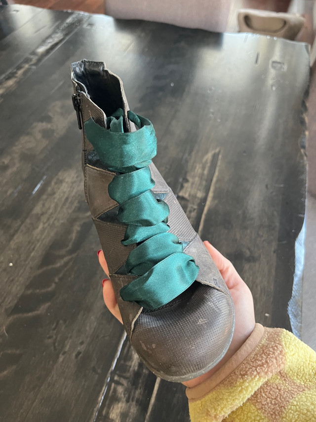 Portofino Women’s Boots in Women's - Shoes in St. Albert - Image 2
