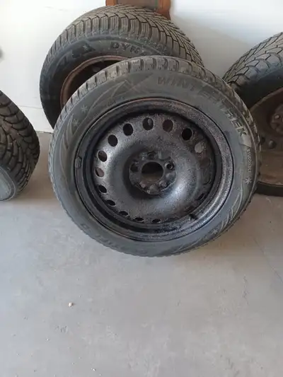4- winters on rims 215/55/17 Boly is 5 x114.3 Off a qashqai