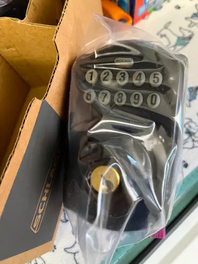 Schlage Camelot Matte Black Electronic Door Keypad Deadbolt used, View more