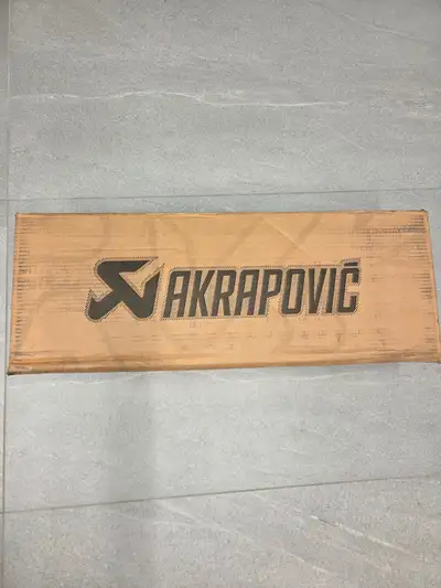 Brand new in box Akrapovic carbon fiber slip on for a 2013+ 636. Fits 2009-2026 zx6r's. Cash only. P...