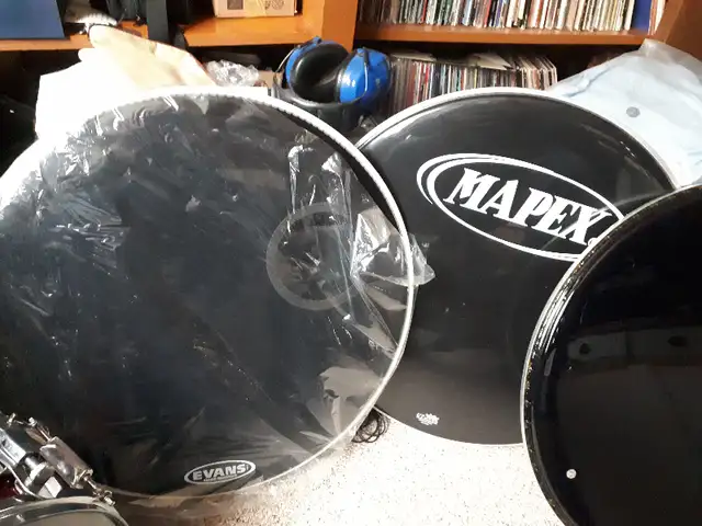 BASS DRUM RESO 22" HEADS BLACK TAMA MAPEX DW SQUIRE REMO EVANS in Drums & Percussion in Chatham-Kent - Image 5