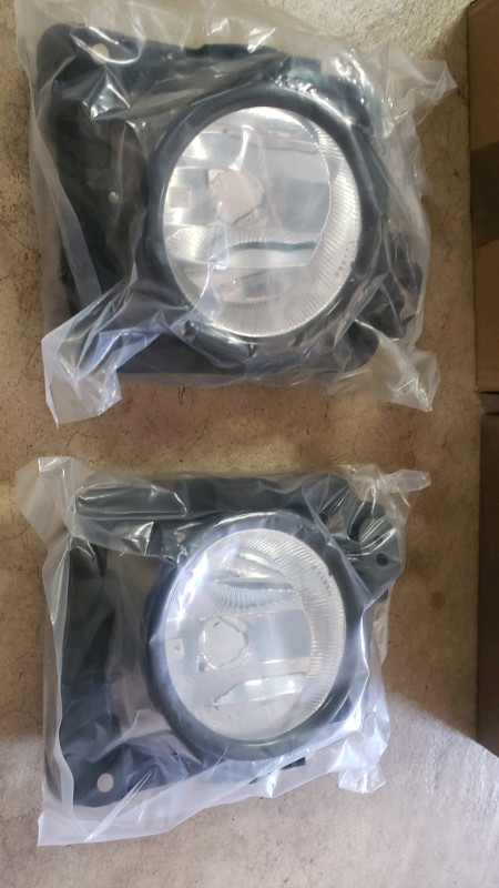2009-2010 Acura TSX fog lamps in Auto Body Parts in St. Catharines - Image 3