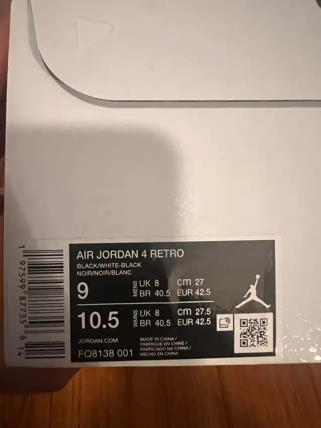Jordan 4 white thunder in Men's Shoes in Mississauga / Peel Region - Image 5