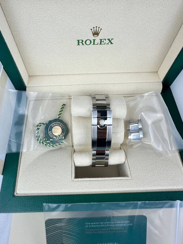 Rolex 116500LN 2023 Mint condition Full set -WT dans Bijoux et montres  à Longueuil/Rive Sud - Image 2