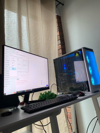 Gaming PC setup 