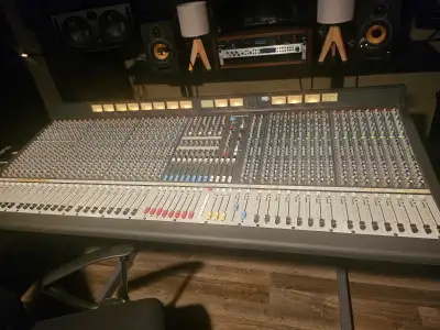 SOLD  !!!   Allen & Heath ML-4000, View more