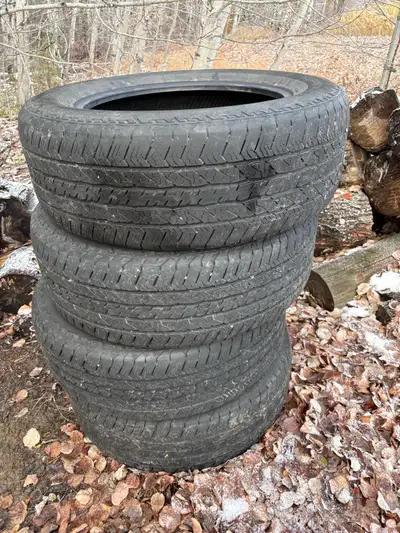 275/60R20 Hankook Dynapro AT2 Just came off truck, wanted more agressive tire. No plugs or patch’s....