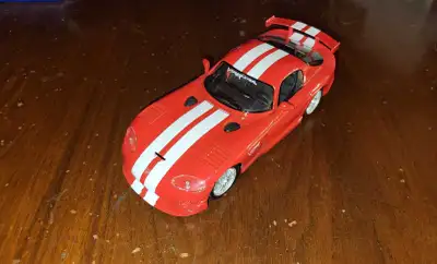 1:24 Diecast MAISTO DODGE VIPER GTSR GT2, View more