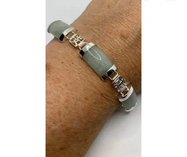 For sale…Vintage Jade and Sterling Silver Bracelet in Jewellery & Watches in London - Image 5