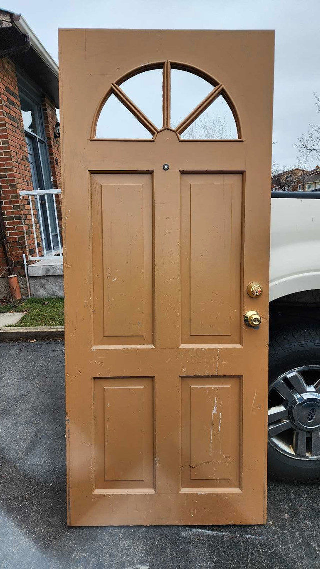 Entry Exterior Solid Wood Door ($10 - FIRM) in Windows, Doors & Trim in Mississauga / Peel Region - Image 2