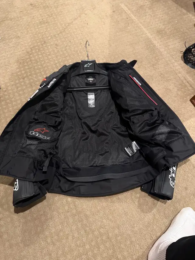 alpinestar motorcycle jacket in Sport Bikes in Oakville / Halton Region - Image 4