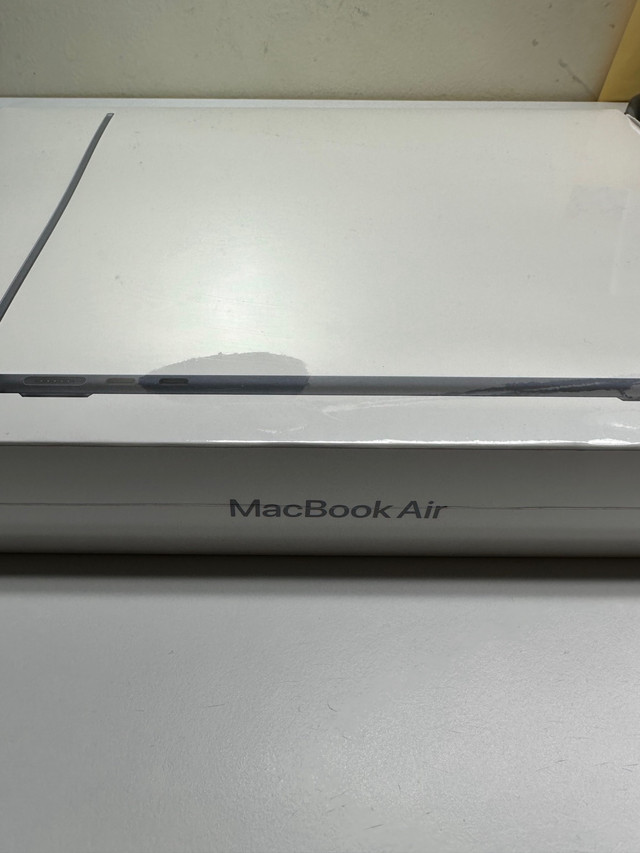 BRAND NEW IN BOX MacBook Air M2 13.6” in Laptops in City of Toronto - Image 4