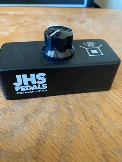 JHS Little Black Amp Box Signal Converter, View more
