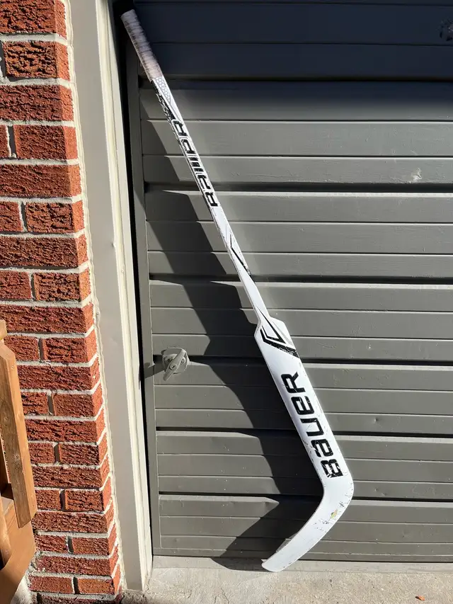 Bauer GSX 23” goalie stick (regular) in Hockey in Oakville / Halton Region - Image 3