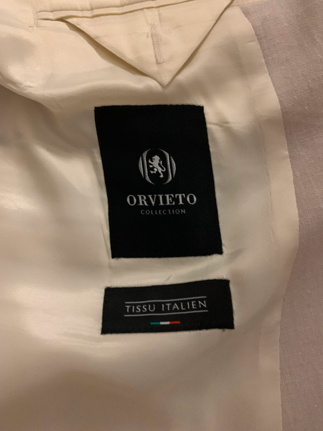 Beige Suit/Costume- Very good condition- Price is negotiable dans Hommes  à Ville de Montréal - Image 3