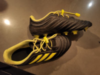 Chaussures de football enfant