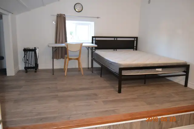 A bachelor on the second floor near Yonge St/ Finch Ave.63760493126787120