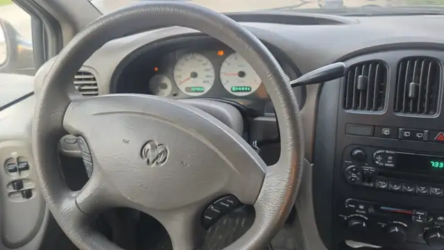 Dodge Caravan 556111280210585606
