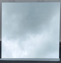 SQUARE MIRROR (24" x 24")