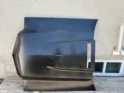 Brand new cowl induction hood and ass’t parts. Fits 1970-1972 Chevelle and El Camino. Was going to c...