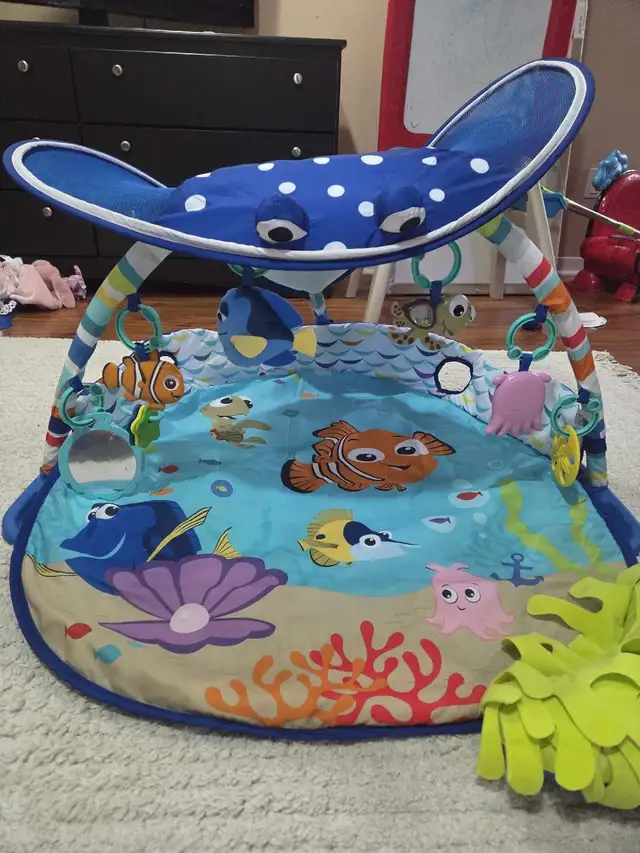 Finding  Nemo baby play center 64014869454083120