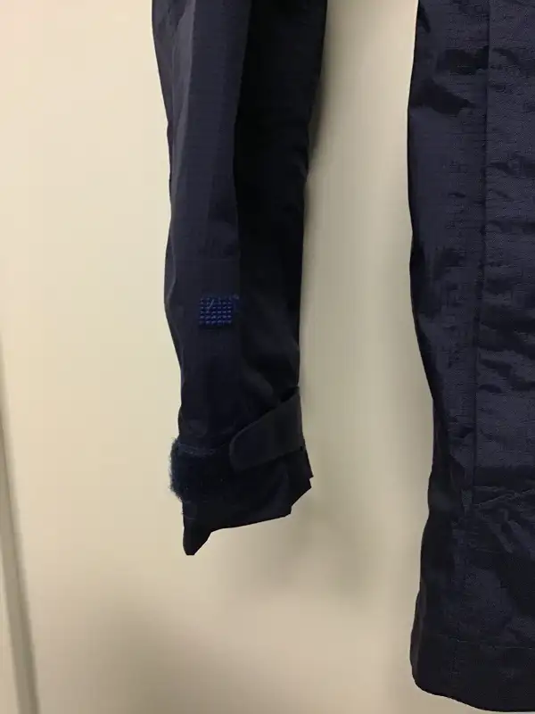 Manteau unisexe (coupe vent) in Kids & Youth in Longueuil / South Shore - Image 3