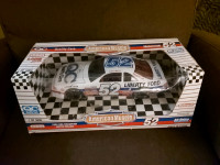 American Muscle 1:18 Ford Thunderbird 