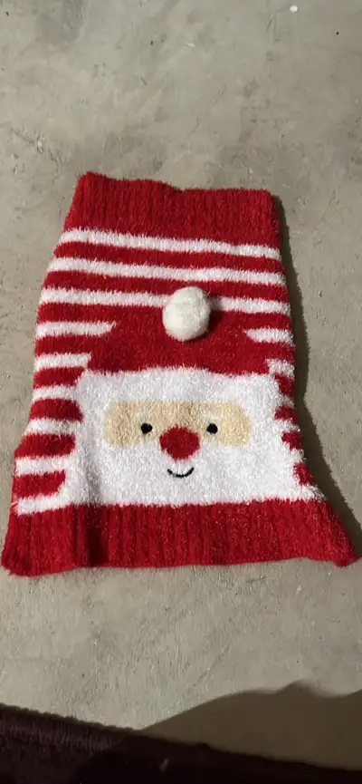 Pick up is West Edmonton in The Grange area near the river cree casino. Pet free smoke free home