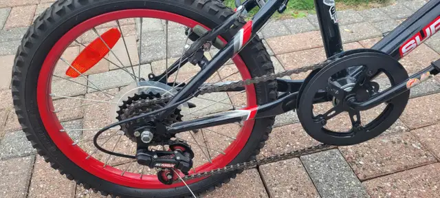 Boy's 8 Team Supercycle in Kids in Cornwall - Image 4