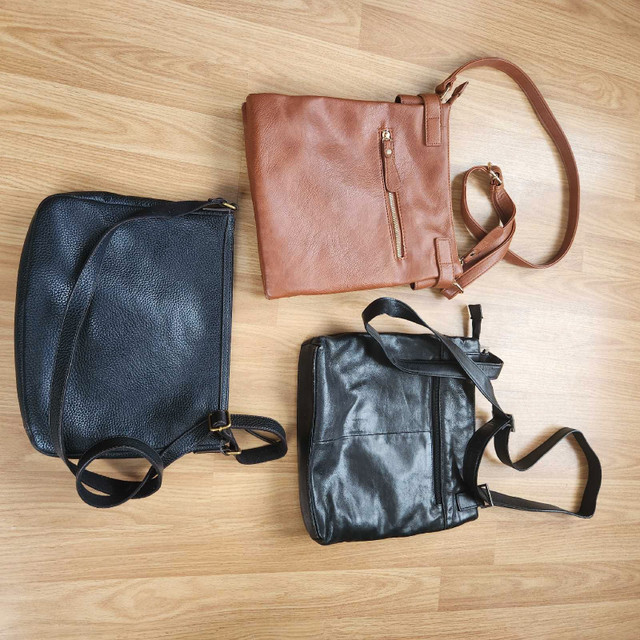 Women's purse  in Women's - Bags & Wallets in Fort McMurray