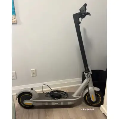 Ninebot Segway w phone holder, View more